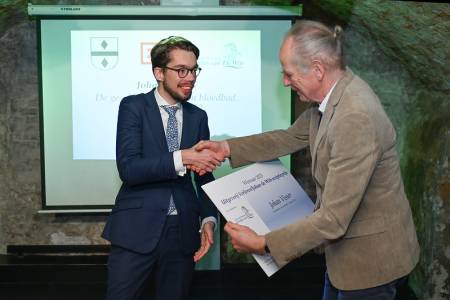 Johan Visser wint Uitgeverij Verloren/Johan de Witt-scriptieprijs